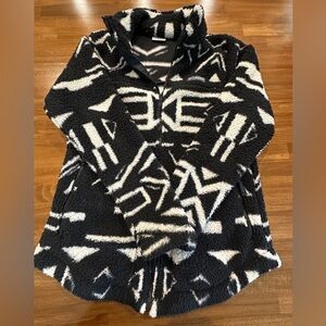Columbia Black and White Western/Aztec Print Sherpa Jacket
